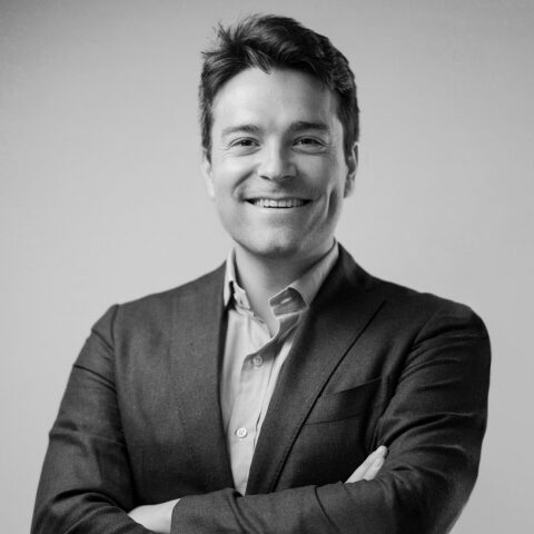 Lupsasca website headshot